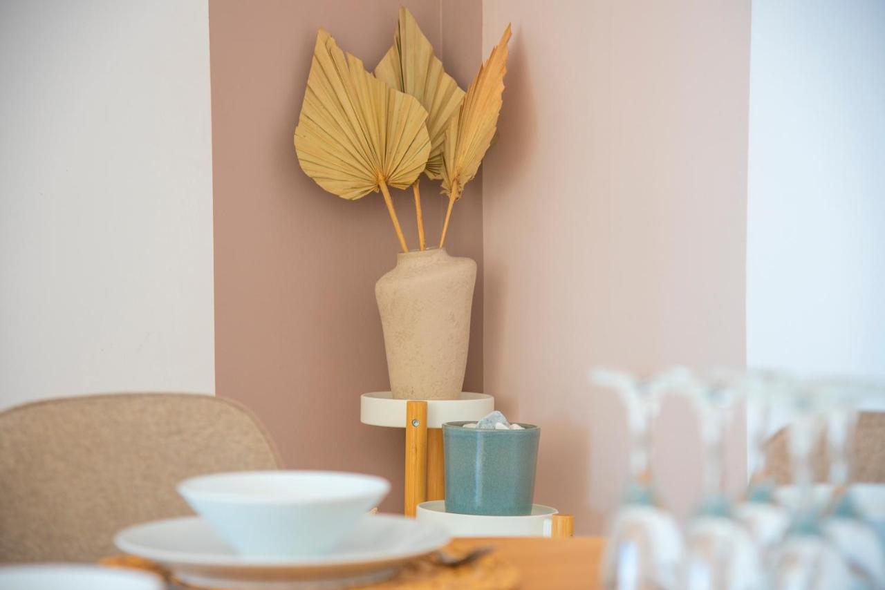 La Nea Beach Apartment Radazul Eksteriør billede